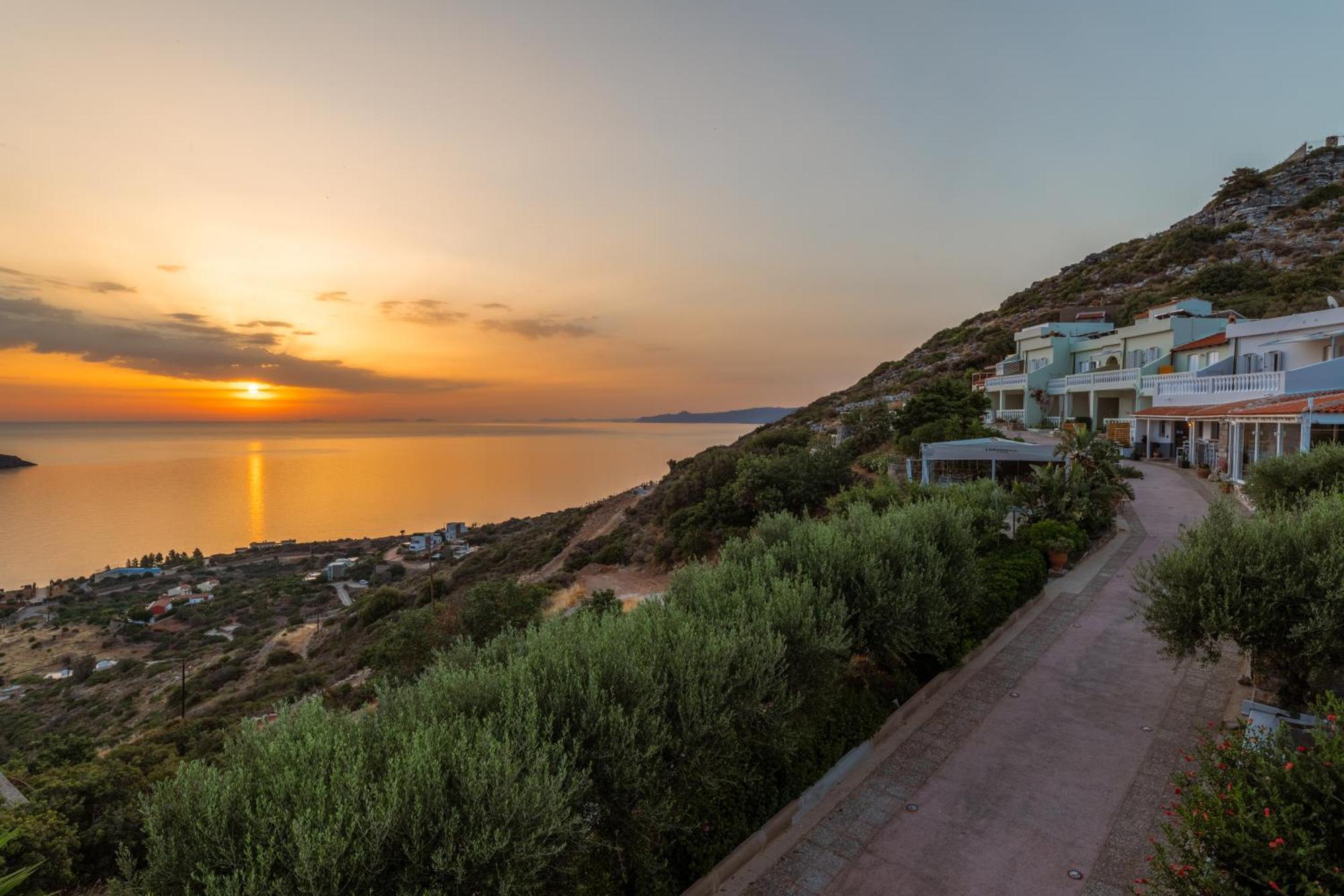 Adrakos Apartments (Adults Only) Elounda Eksteriør bilde