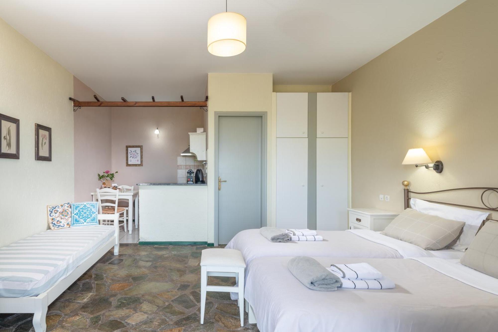 Adrakos Apartments (Adults Only) Elounda Eksteriør bilde